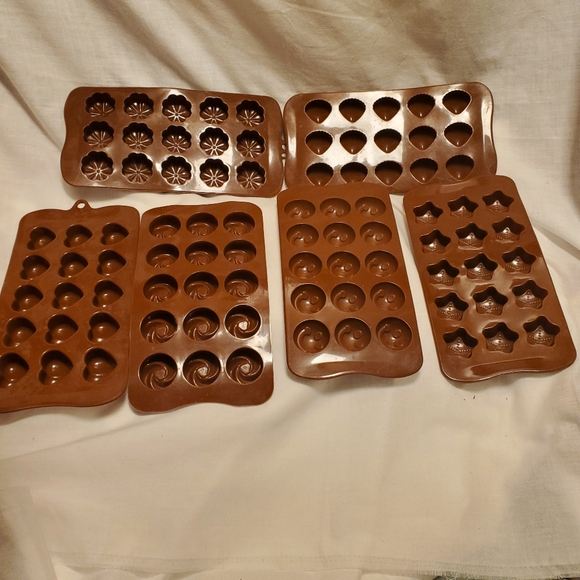 Lot of 6 Silicone Candy Chocolate Fondant Molds Star, Happy Face, Shell, Heart - Picture 2 of 11